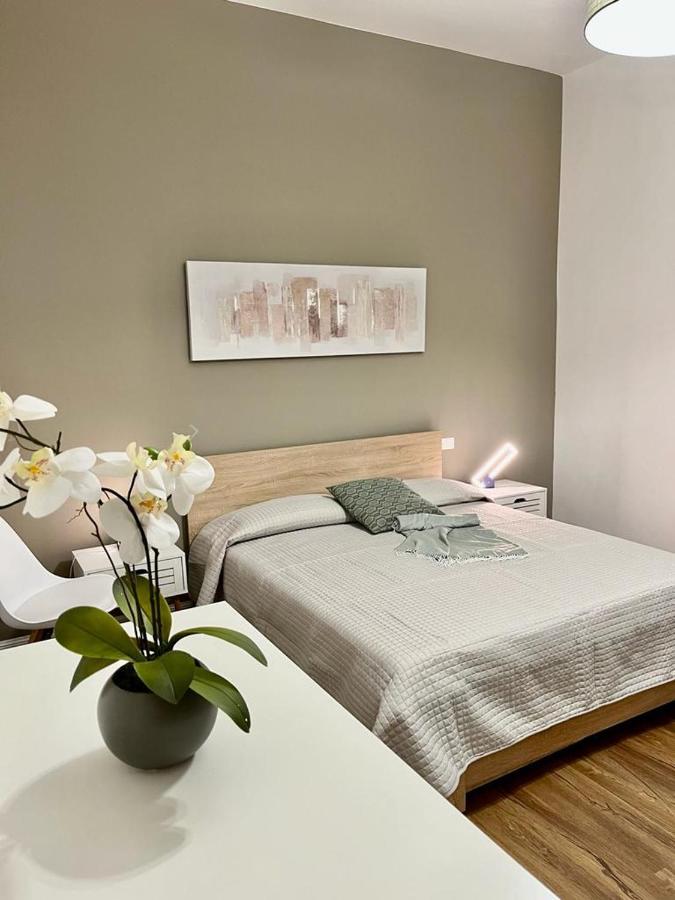 Pet-Friendly & Modern Apt With Garden วิเชนซา ภายนอก รูปภาพ